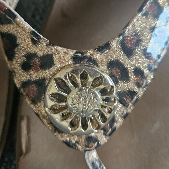 Yellow box Beach Summer Coastal flip flop thongs cheetah gold logo Slides 11 - Picture 3 of 6